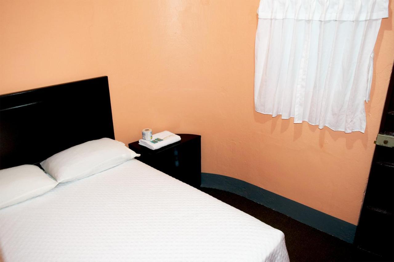 Hotel Fuentes Guatemala City Exterior foto