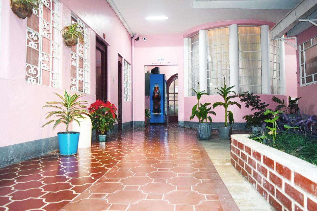 Hotel Fuentes Guatemala City Exterior foto